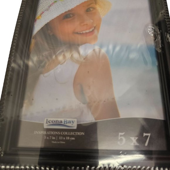 Icona Bay 5x7 Picture Frames (Black, Set of 4 Pack) - Picture 8 of 11